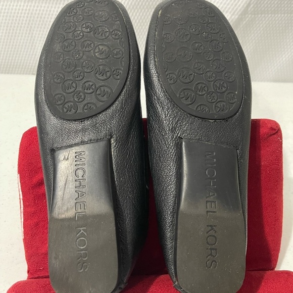 Michael Kors Amber Black pebbled tassel flats. - Picture 6 of 13